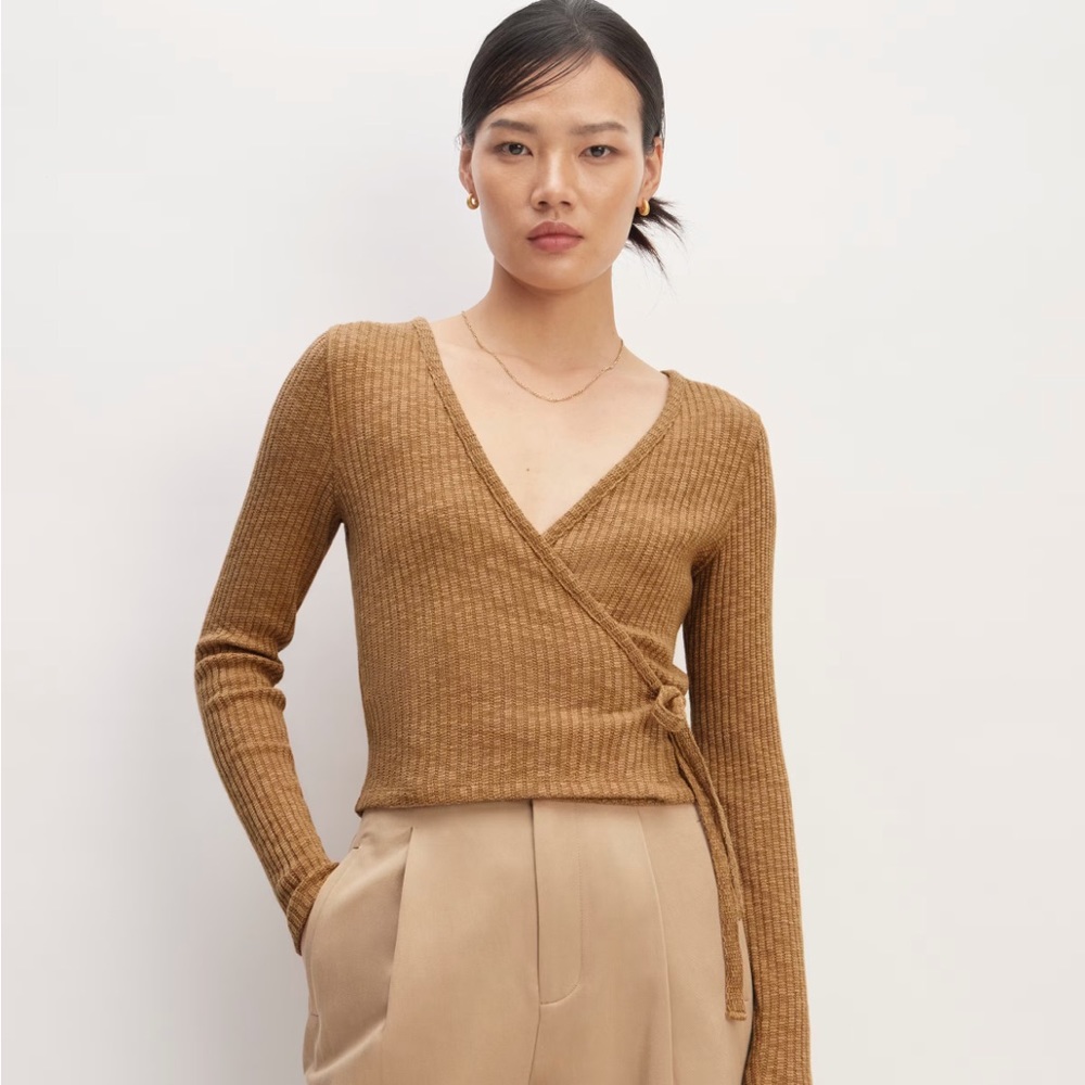 ♥️ Everlane Rib Knit Wrap Top ♥️